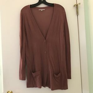 Long sleeved pocket GAP cardigan